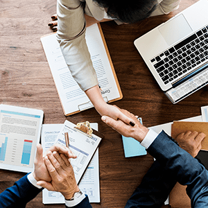 home-card-4-780bfdf3 Home - Elever Capital